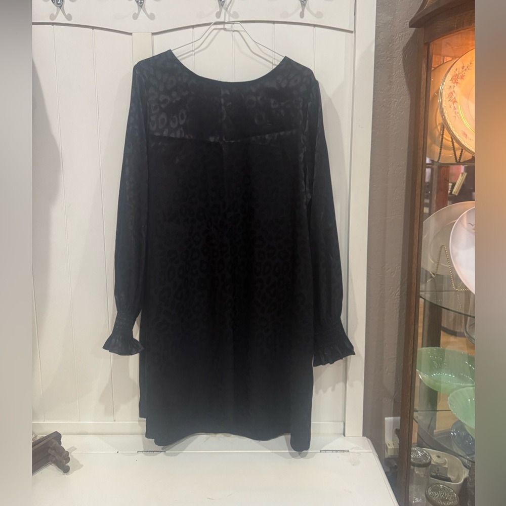 Dress - black leapord size Lg smoke free pet free home.